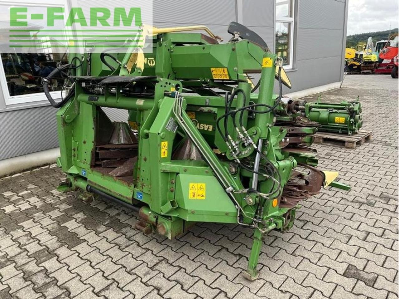 Krone easy collect 753 - Оборудование для кормоуборочного комбайна: фото 2 Krone easy collect 753 - Оборудование для кормоуборочного комбайна: фото 2