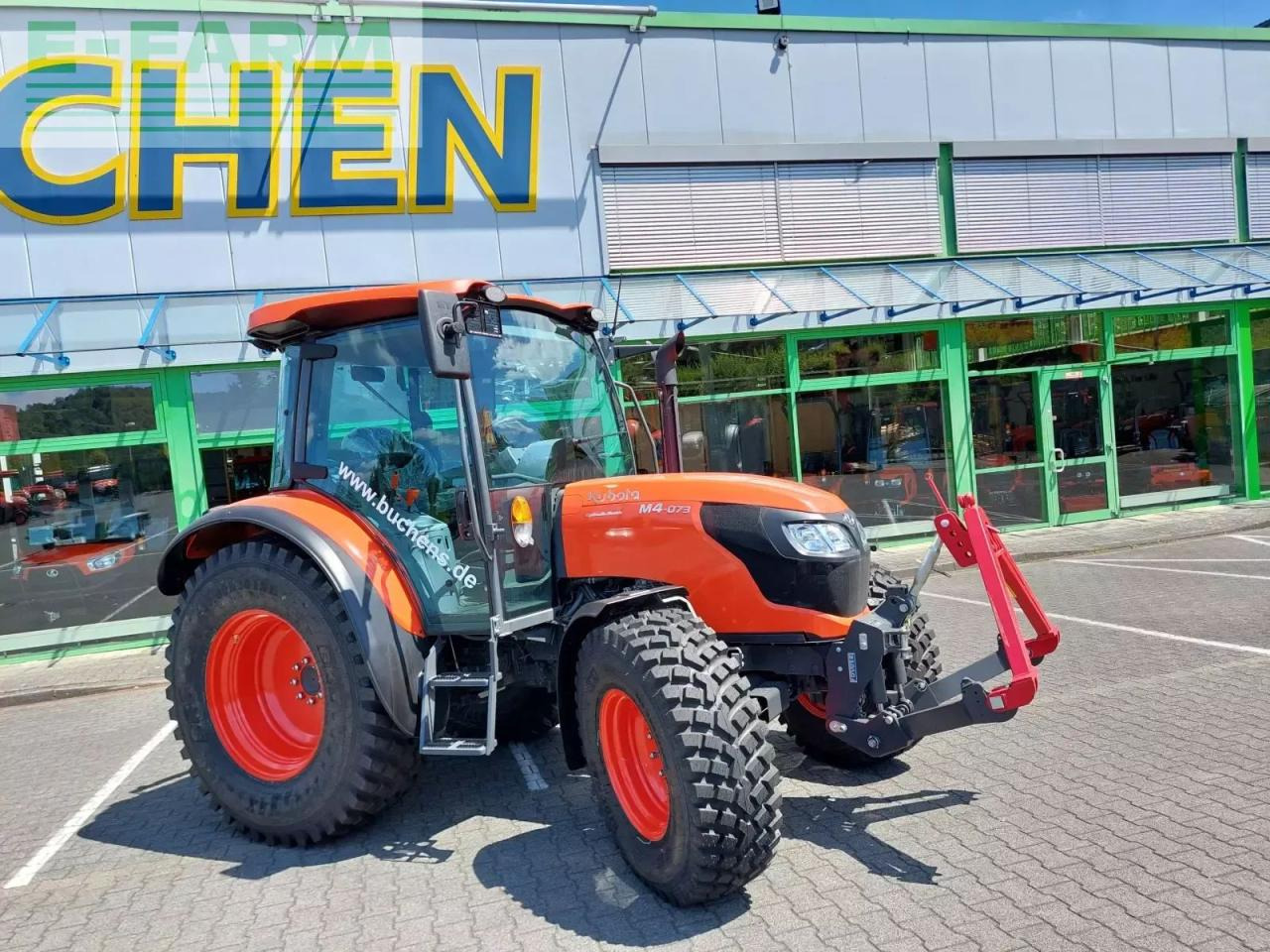 Kubota m4-073 cab - Трактор: фото 1 Kubota m4-073 cab - Трактор: фото 1