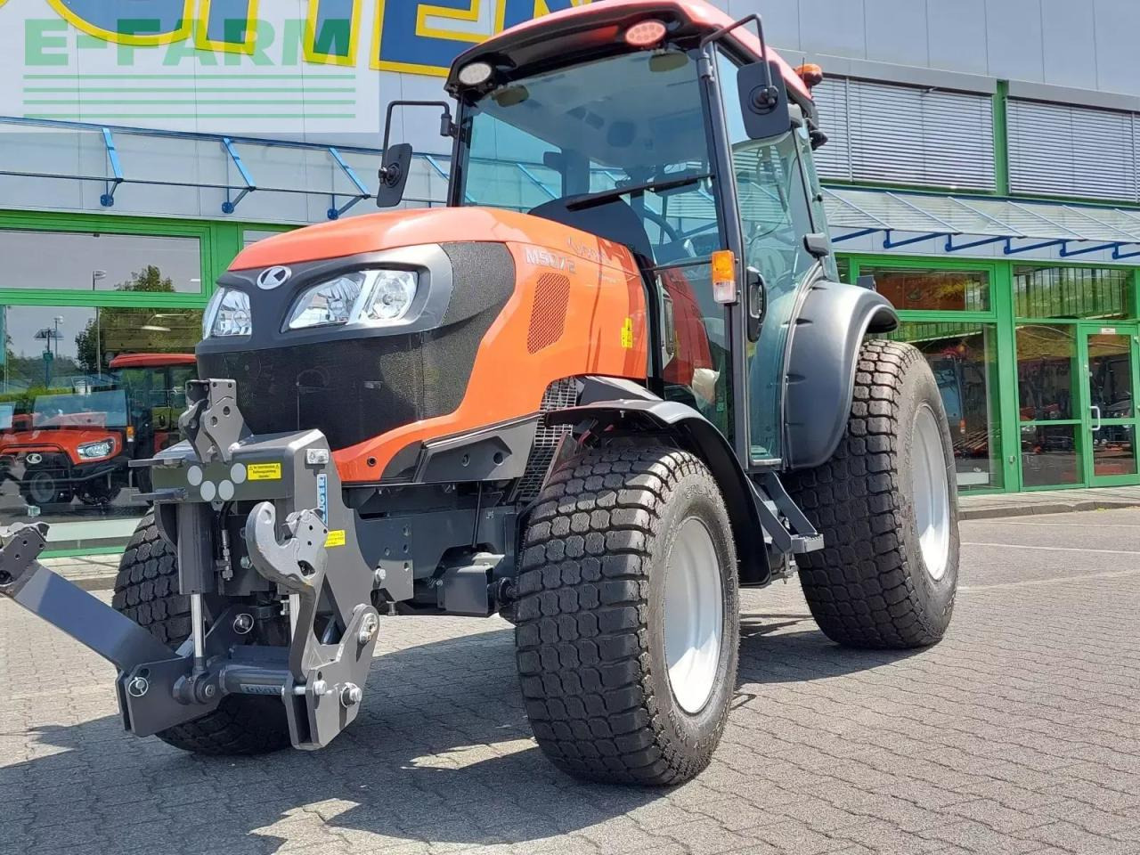 Kubota m5-072 narrow - Трактор: фото 2 Kubota m5-072 narrow - Трактор: фото 2