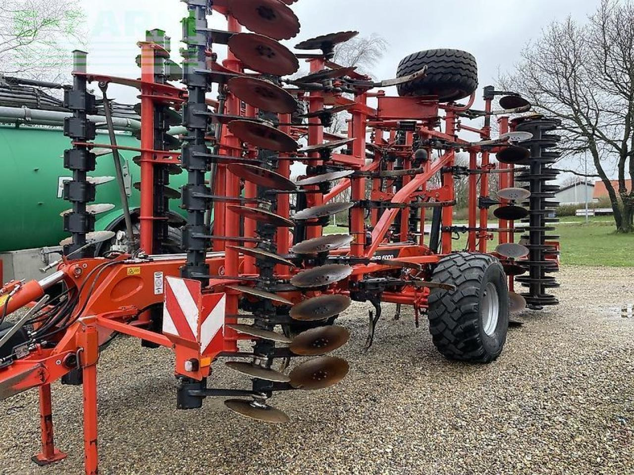 Kuhn performer 6000 - Посевной комплекс: фото 1 Kuhn performer 6000 - Посевной комплекс: фото 1
