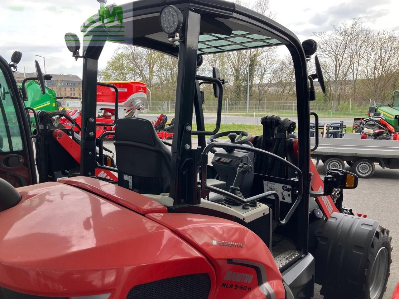 Manitou manitou mla 5-50 - Мини-экскаватор: фото 2 Manitou manitou mla 5-50 - Мини-экскаватор: фото 2