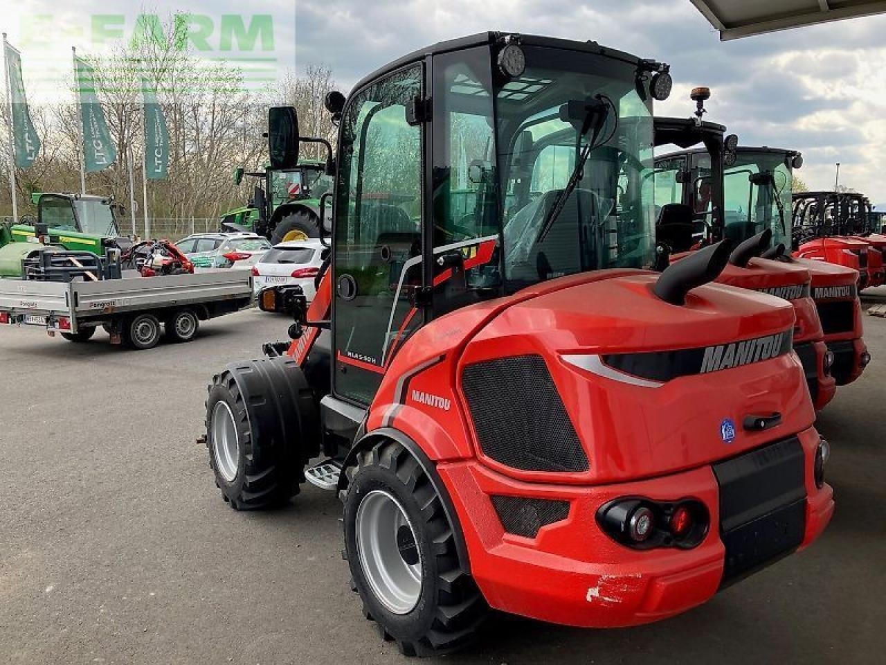 Manitou mla 5-50 - Компактный фронтальный погрузчик: фото 4 Manitou mla 5-50 - Компактный фронтальный погрузчик: фото 4