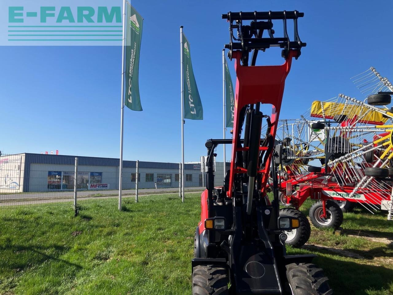 Manitou mla5-50 - Мини-экскаватор: фото 5 Manitou mla5-50 - Мини-экскаватор: фото 5