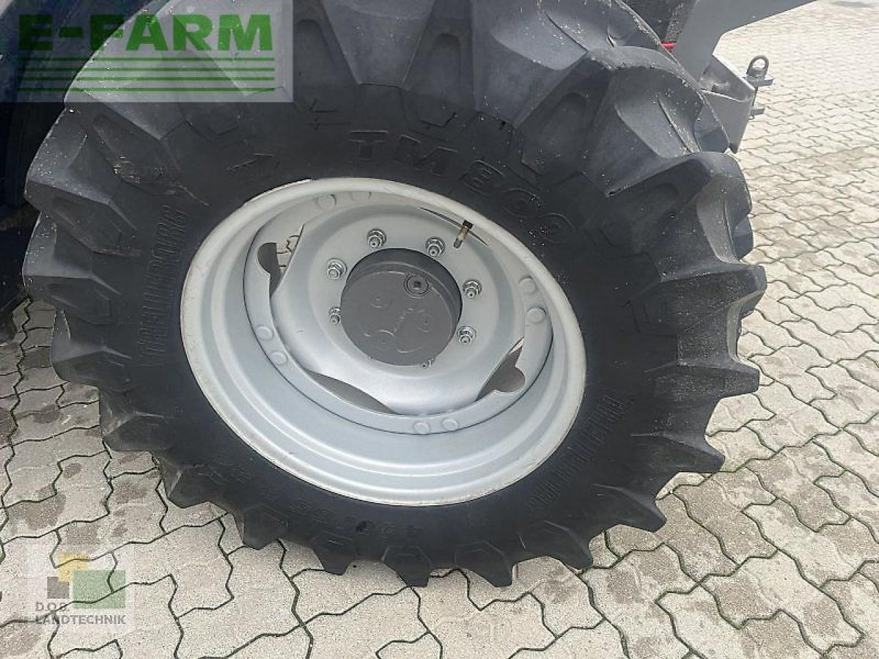 Трактор Massey Ferguson 4708: фото 7