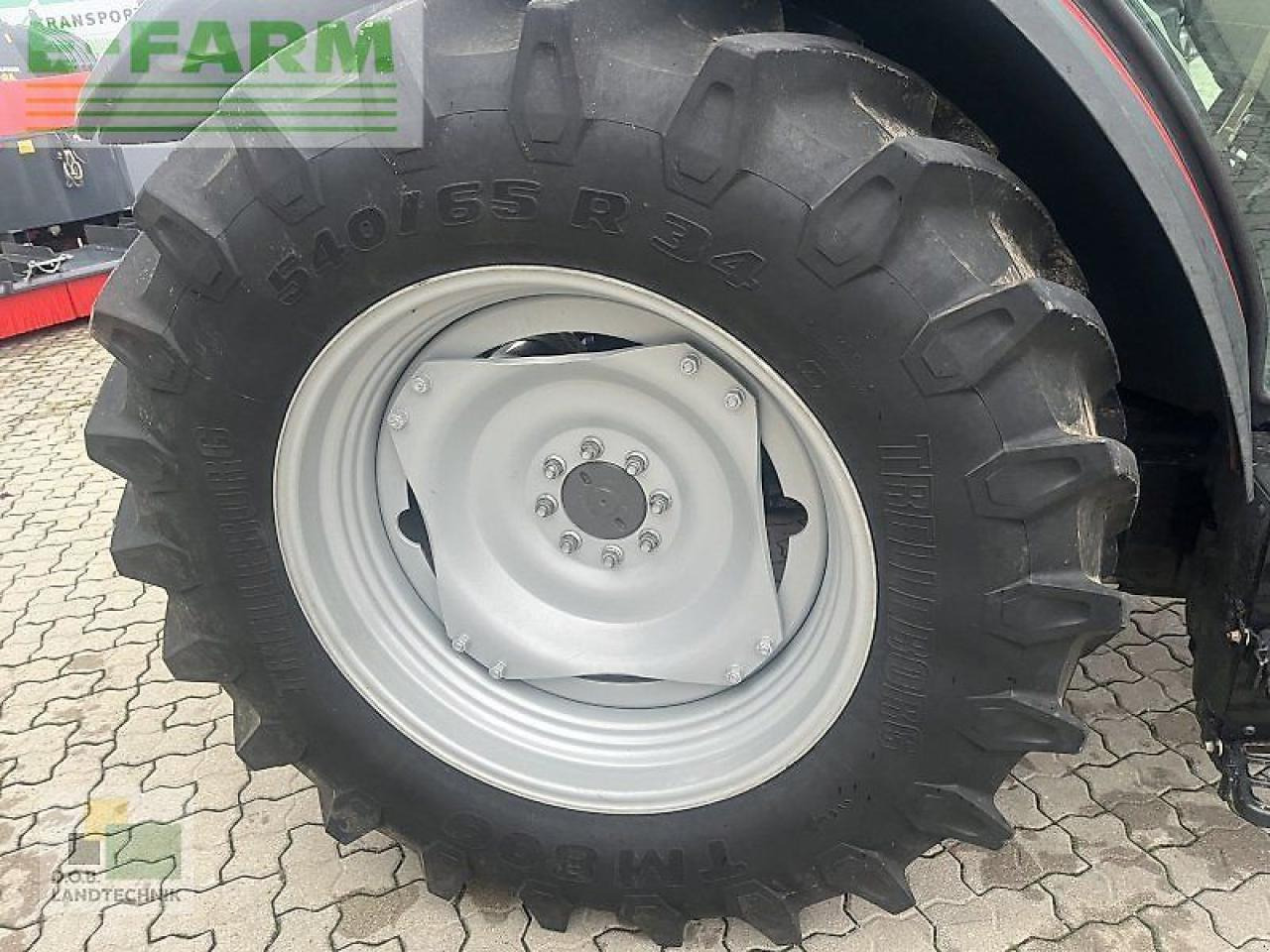 Трактор Massey Ferguson 4708: фото 8