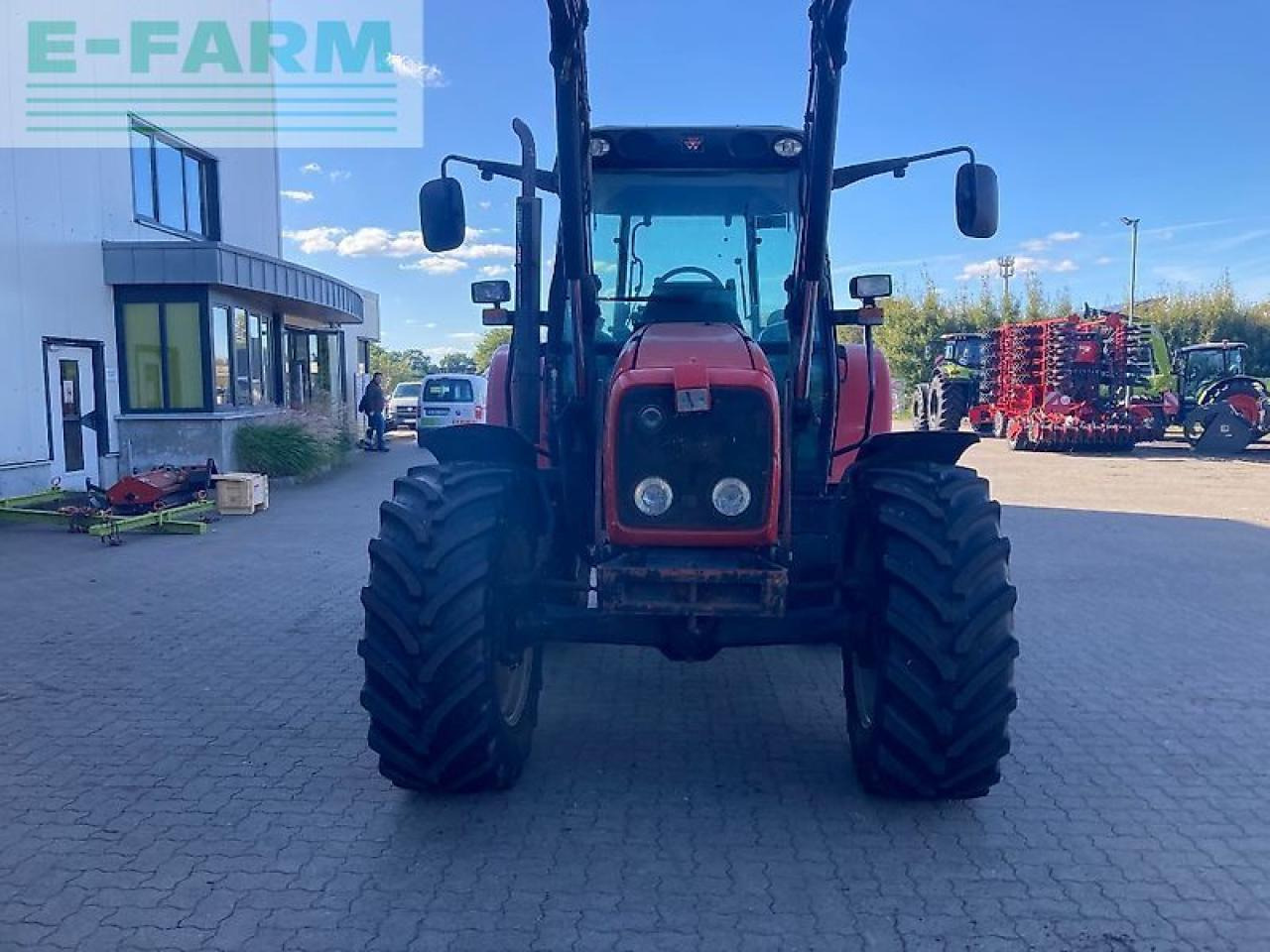 Massey Ferguson 5445 - Трактор: фото 3 Massey Ferguson 5445 - Трактор: фото 3