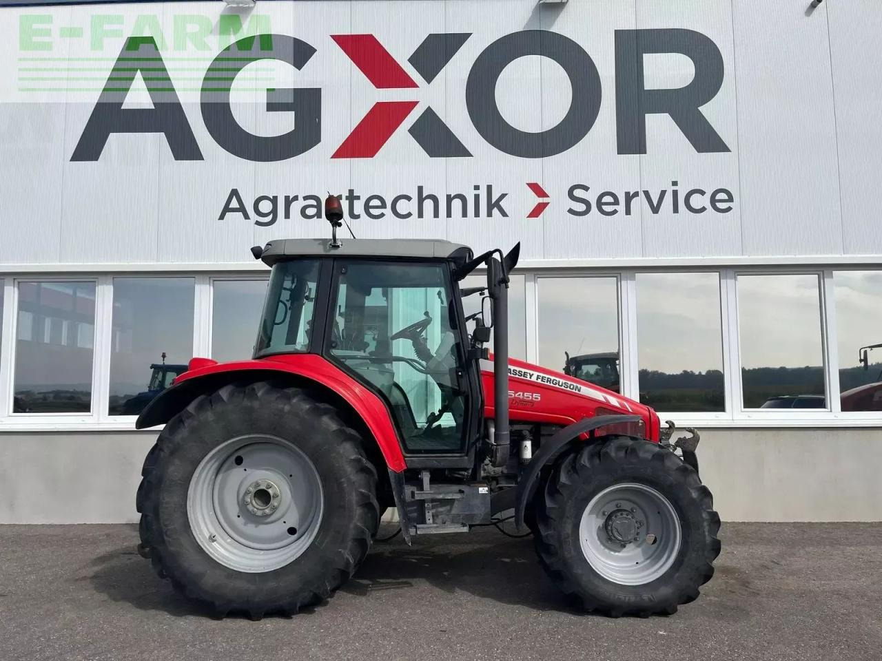 Massey Ferguson 5455-4 standard Standard - Трактор: фото 2 Massey Ferguson 5455-4 standard Standard - Трактор: фото 2