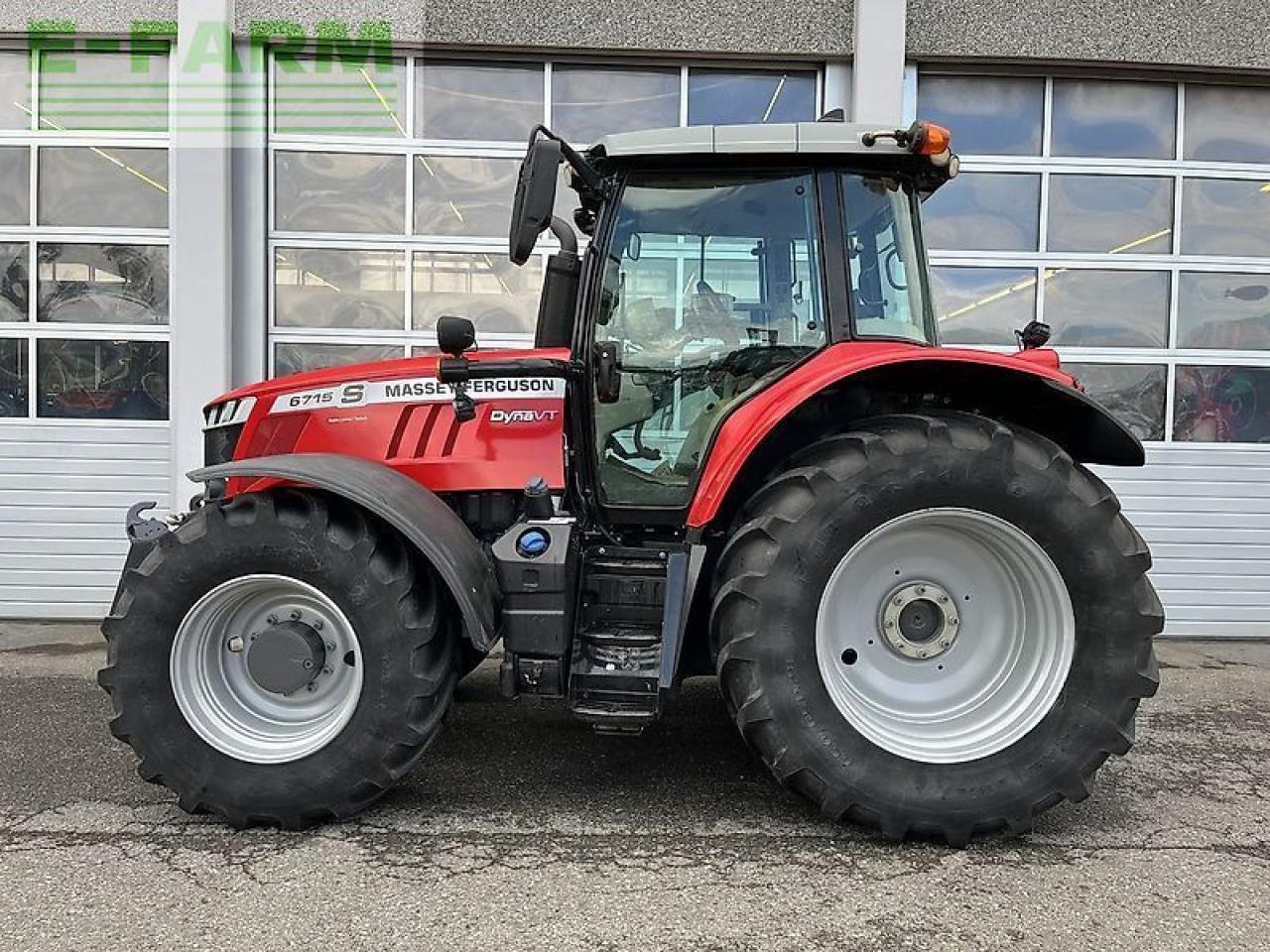 Massey Ferguson mf 6715 s dyna-vt exclusive Exclusive - Трактор: фото 3 Massey Ferguson mf 6715 s dyna-vt exclusive Exclusive - Трактор: фото 3