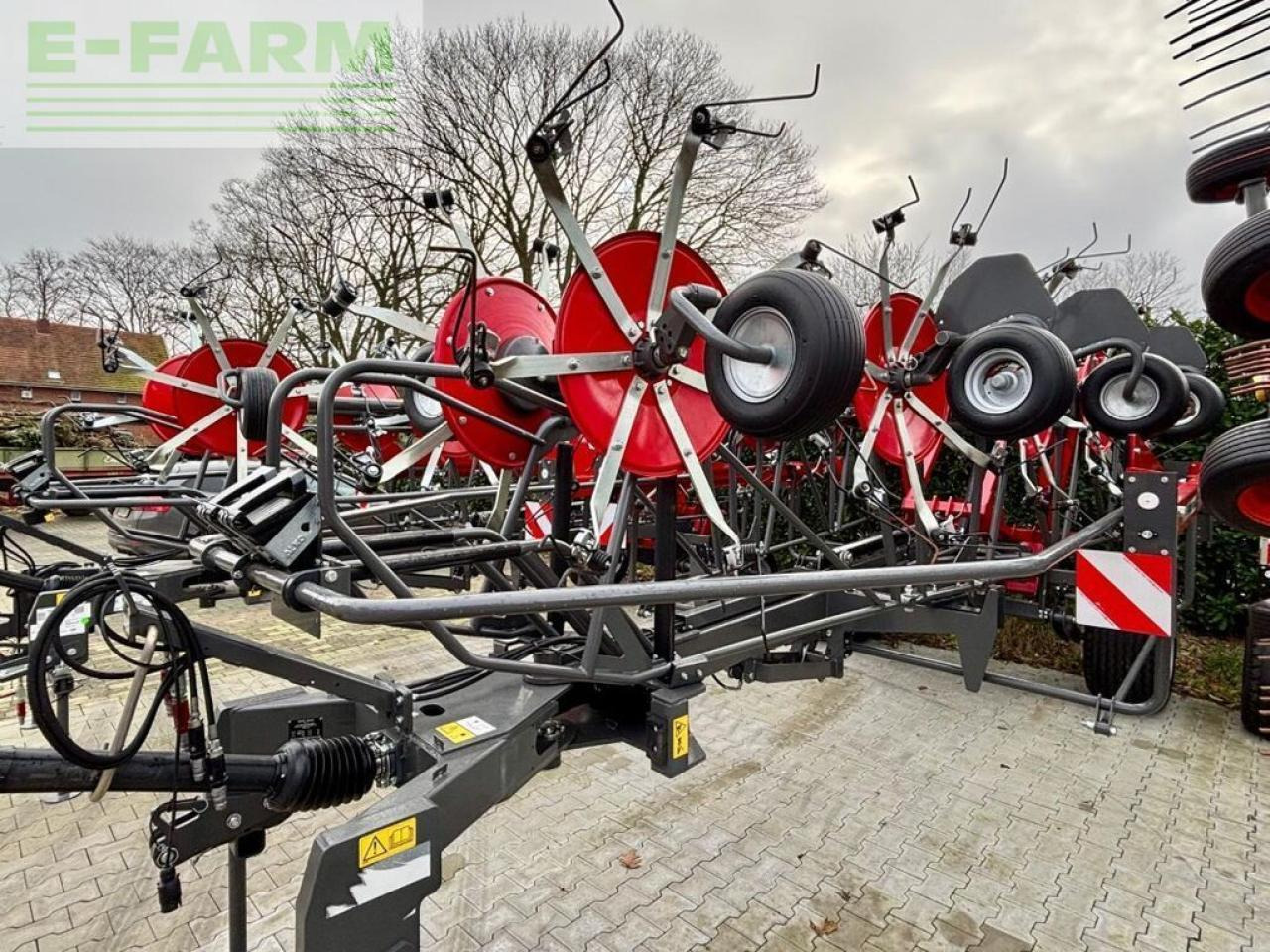 Massey Ferguson td 1310 x trc, wie neu ! - Сеноворошилка: фото 2 Massey Ferguson td 1310 x trc, wie neu ! - Сеноворошилка: фото 2