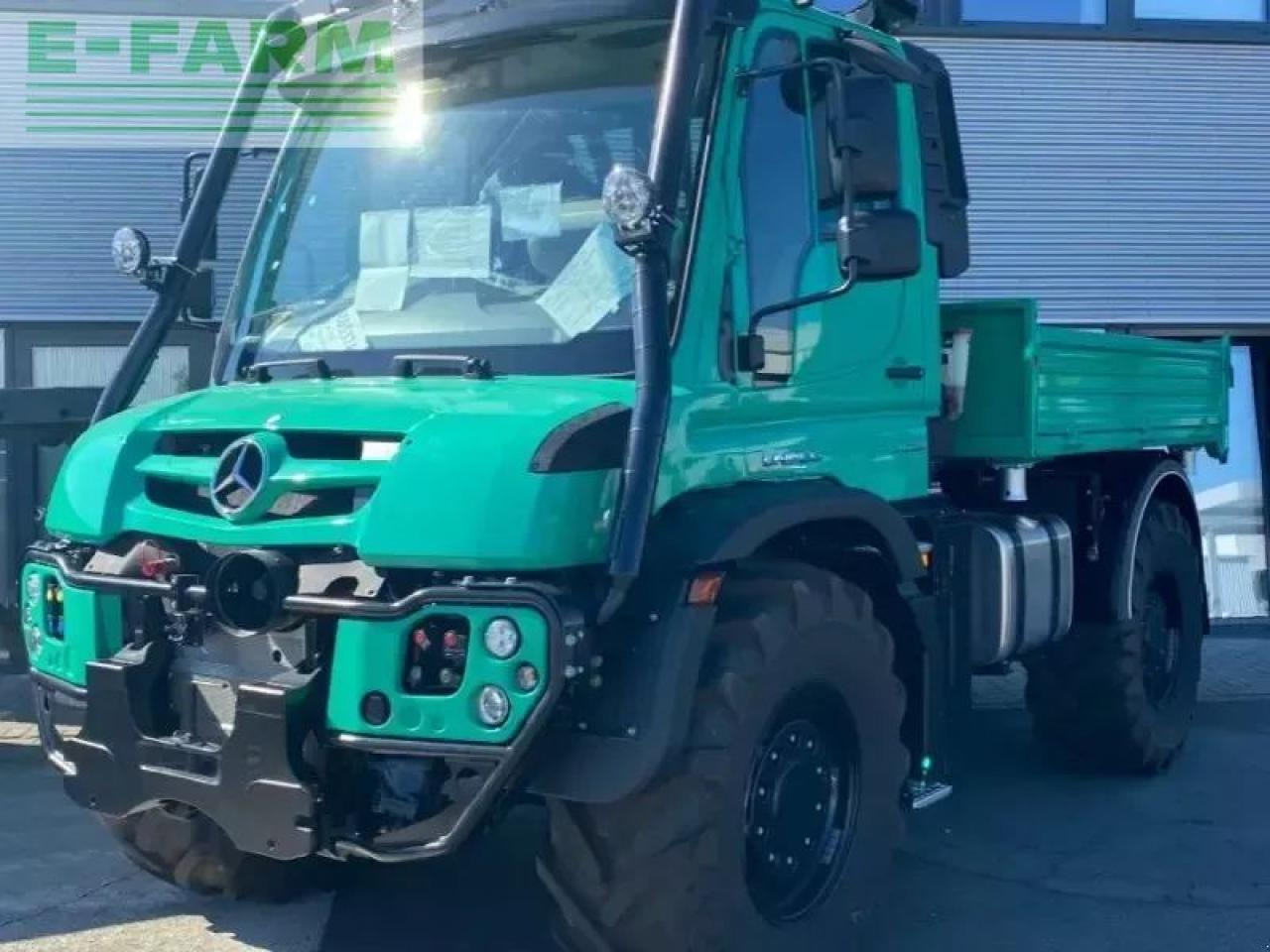 Mercedes-Benz unimog u530 - Трактор: фото 1 Mercedes-Benz unimog u530 - Трактор: фото 1