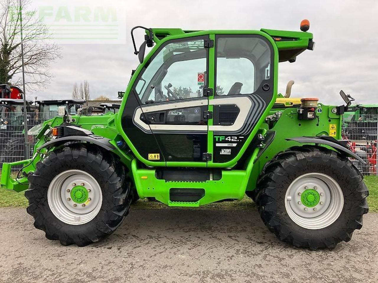 Merlo turbofarmer tf 42.7-140 - Телескопический погрузчик: фото 2 Merlo turbofarmer tf 42.7-140 - Телескопический погрузчик: фото 2