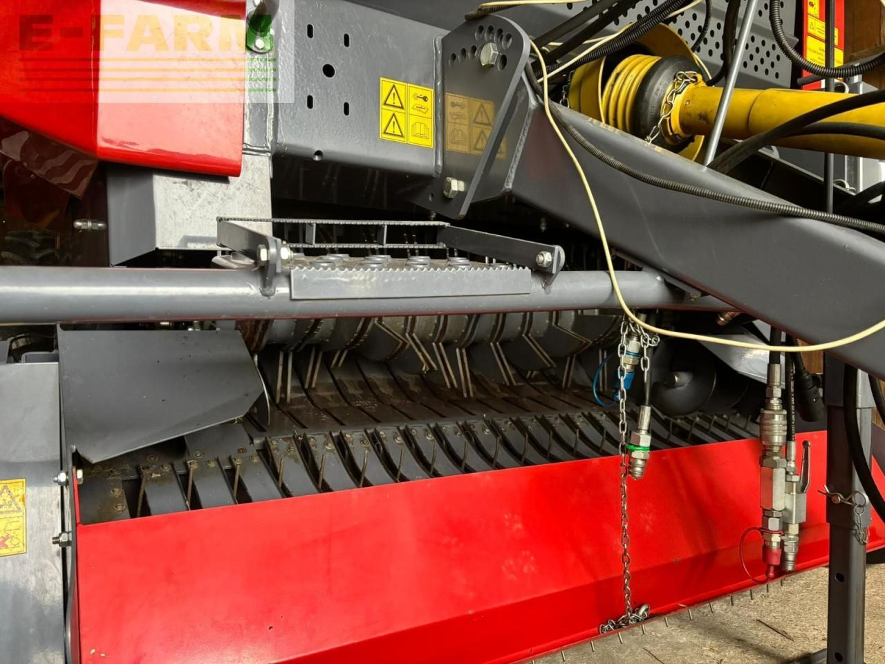 Metal-Fach Z562RN - Пресс-подборщик тюковый: фото 5 Metal-Fach Z562RN - Пресс-подборщик тюковый: фото 5