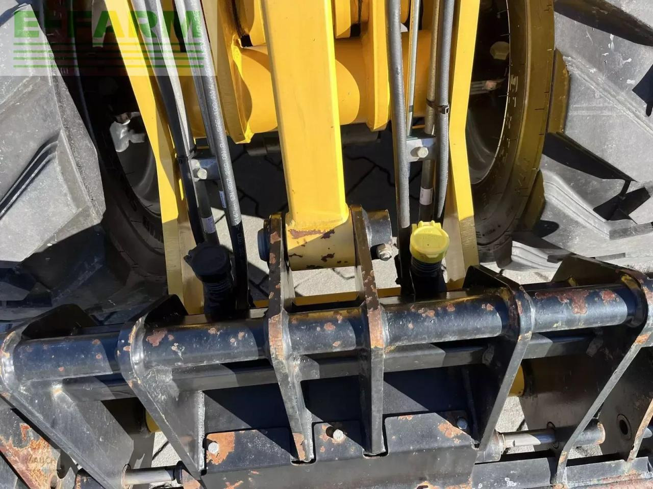 Mustang 340 mit euroaufnahme hydraulisch - Колёсный погрузчик: фото 4 Mustang 340 mit euroaufnahme hydraulisch - Колёсный погрузчик: фото 4