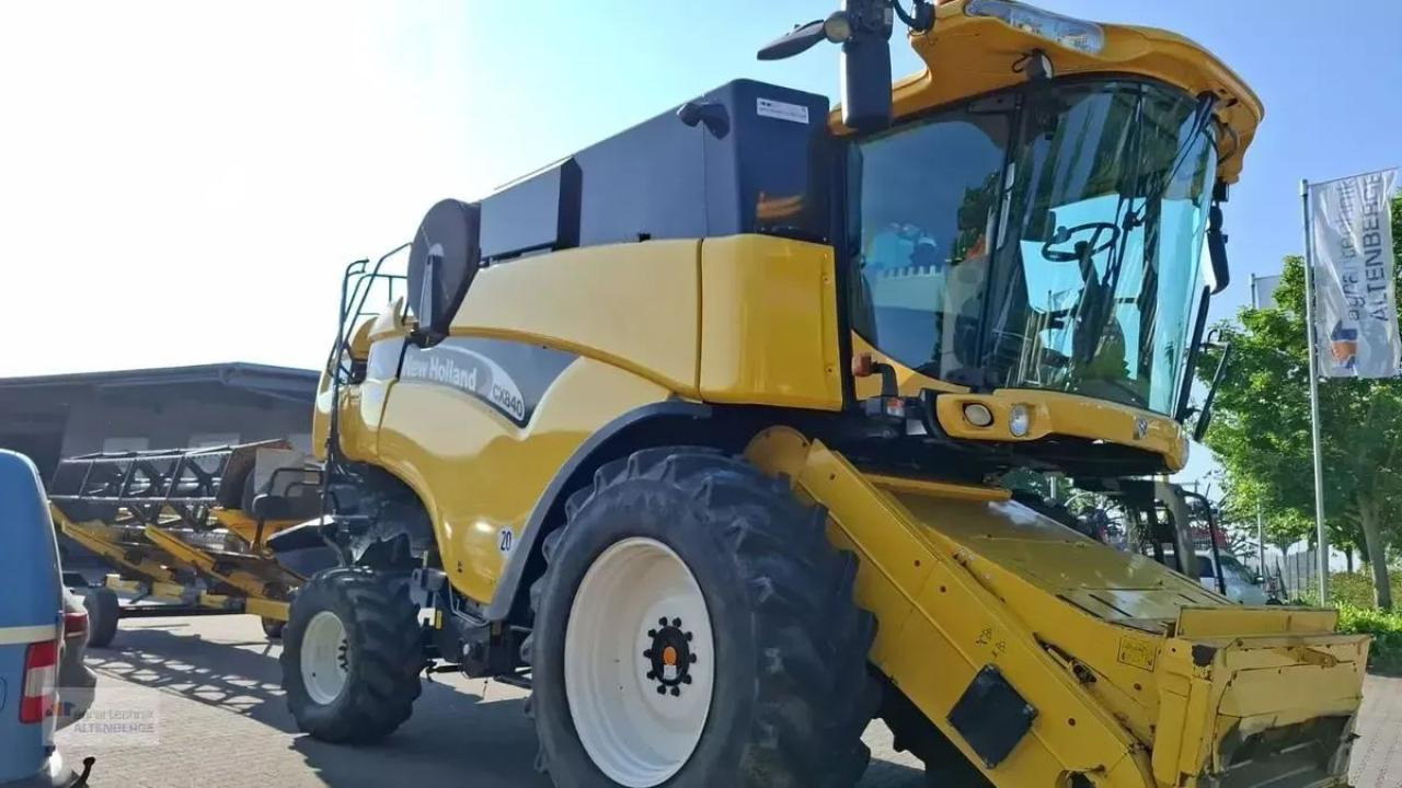 New Holland cx 840 - Зерноуборочный комбайн: фото 4 New Holland cx 840 - Зерноуборочный комбайн: фото 4