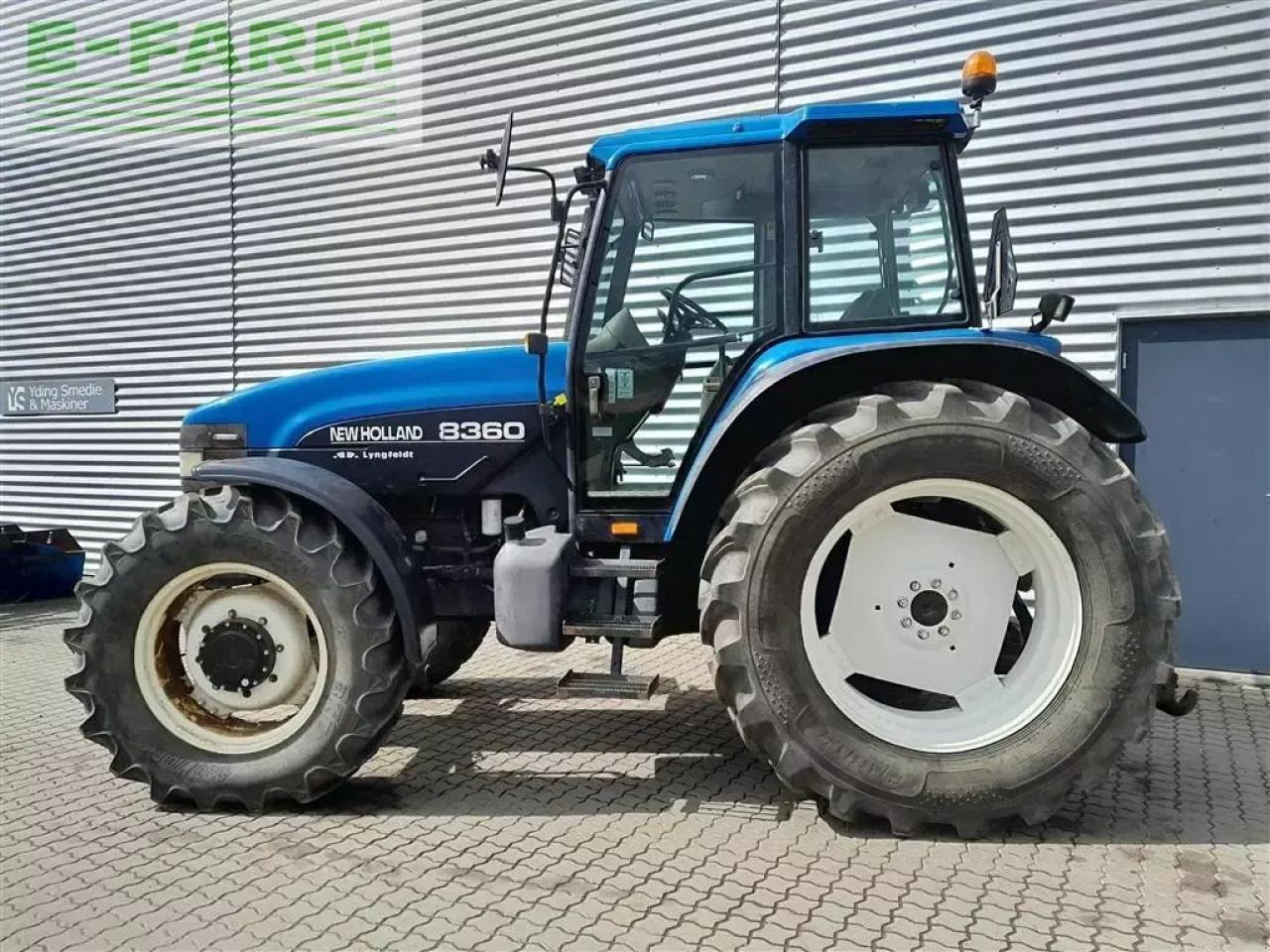 New Holland m115 i 8360 forklædning - Трактор: фото 4 New Holland m115 i 8360 forklædning - Трактор: фото 4