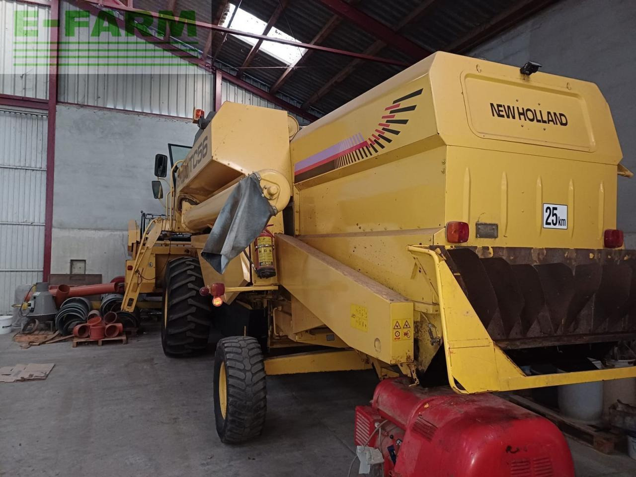 New Holland new holland tc 56 - Зерноуборочный комбайн: фото 2 New Holland new holland tc 56 - Зерноуборочный комбайн: фото 2