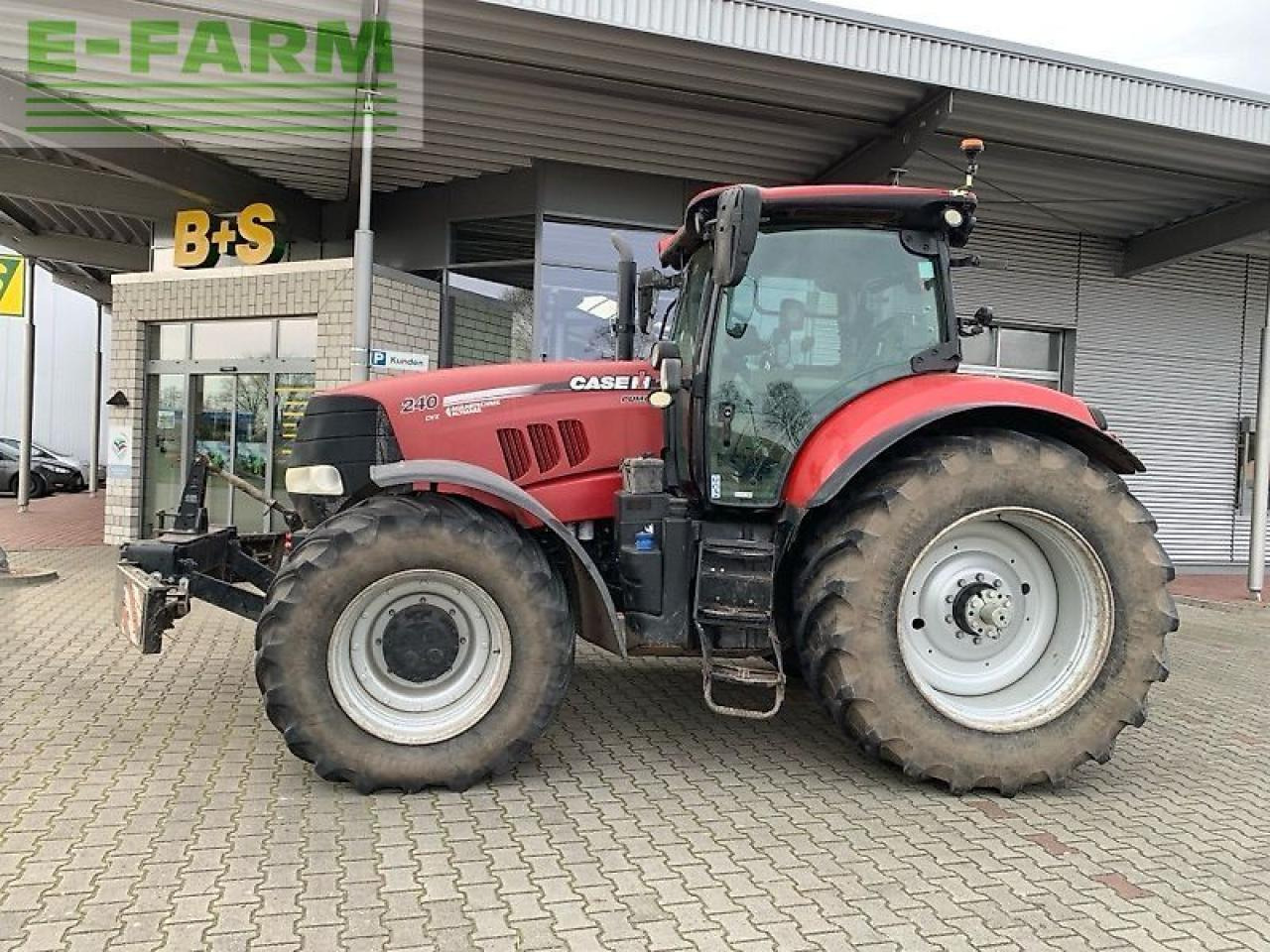 New Holland puma cvx 240 - Трактор: фото 1 New Holland puma cvx 240 - Трактор: фото 1