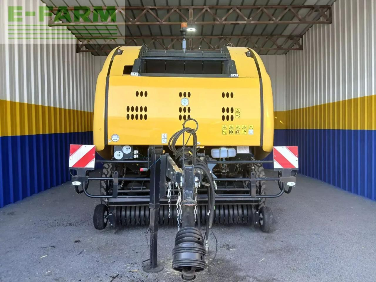 New Holland rb 180 - Пресс-подборщик тюковый: фото 2 New Holland rb 180 - Пресс-подборщик тюковый: фото 2