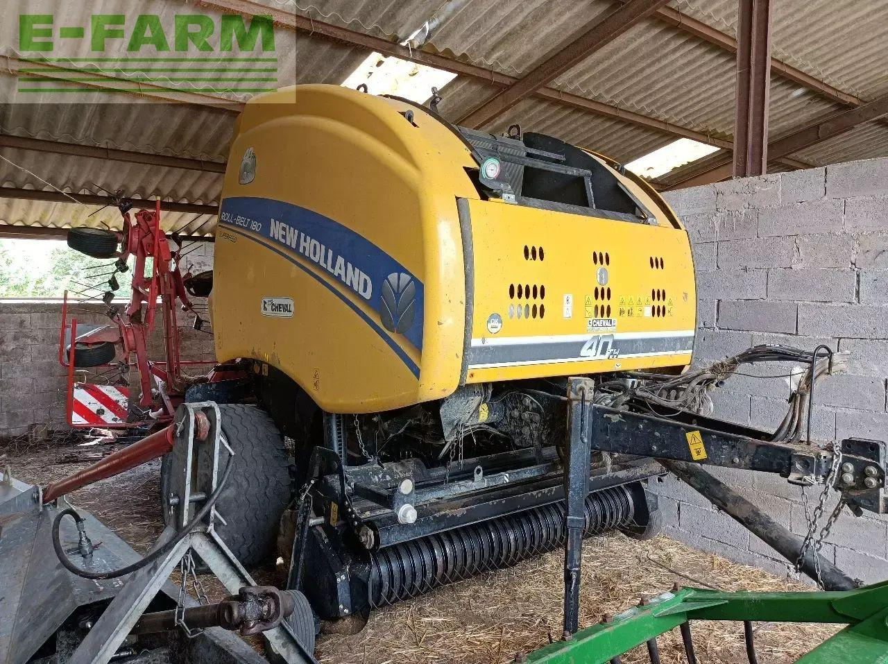 New Holland rb 180 superfeed - Пресс-подборщик тюковый: фото 1 New Holland rb 180 superfeed - Пресс-подборщик тюковый: фото 1