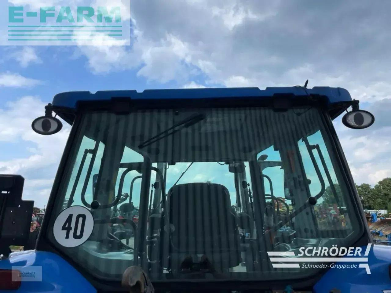 Трактор New Holland t 5050: фото 15