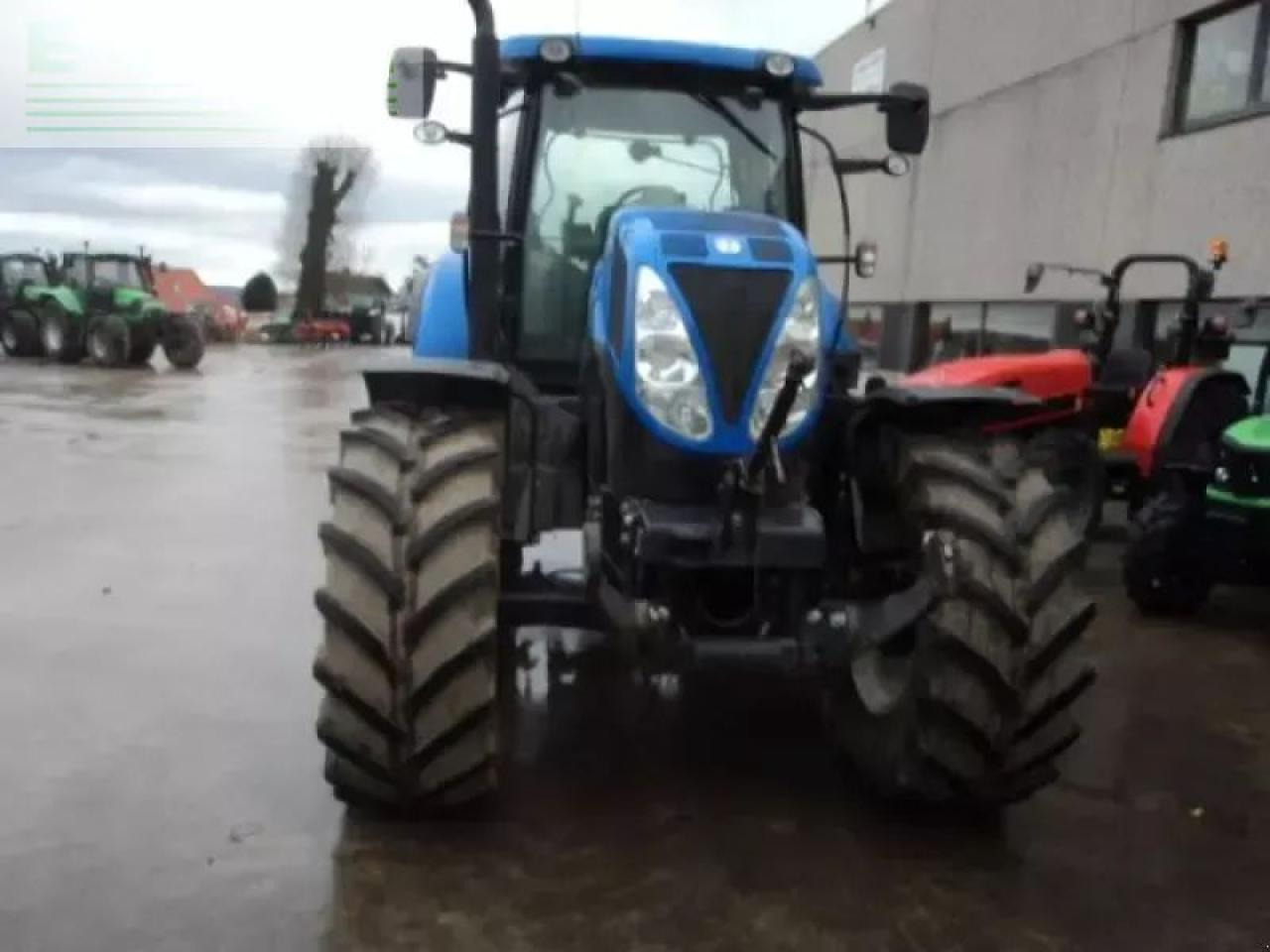 New Holland t 7 - 185 - Трактор: фото 4 New Holland t 7 - 185 - Трактор: фото 4