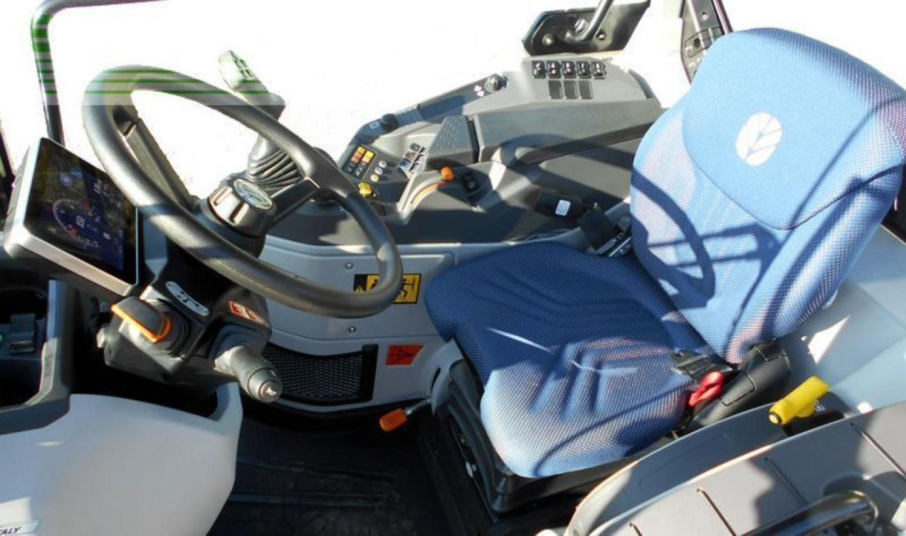 Трактор New Holland t4.100 f (stage v) F: фото 7 Трактор New Holland t4.100 f (stage v) F: фото 7