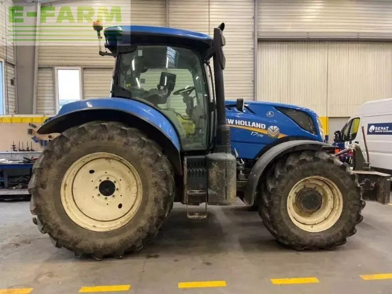 New Holland t7-175pc-sw - Трактор: фото 4 New Holland t7-175pc-sw - Трактор: фото 4