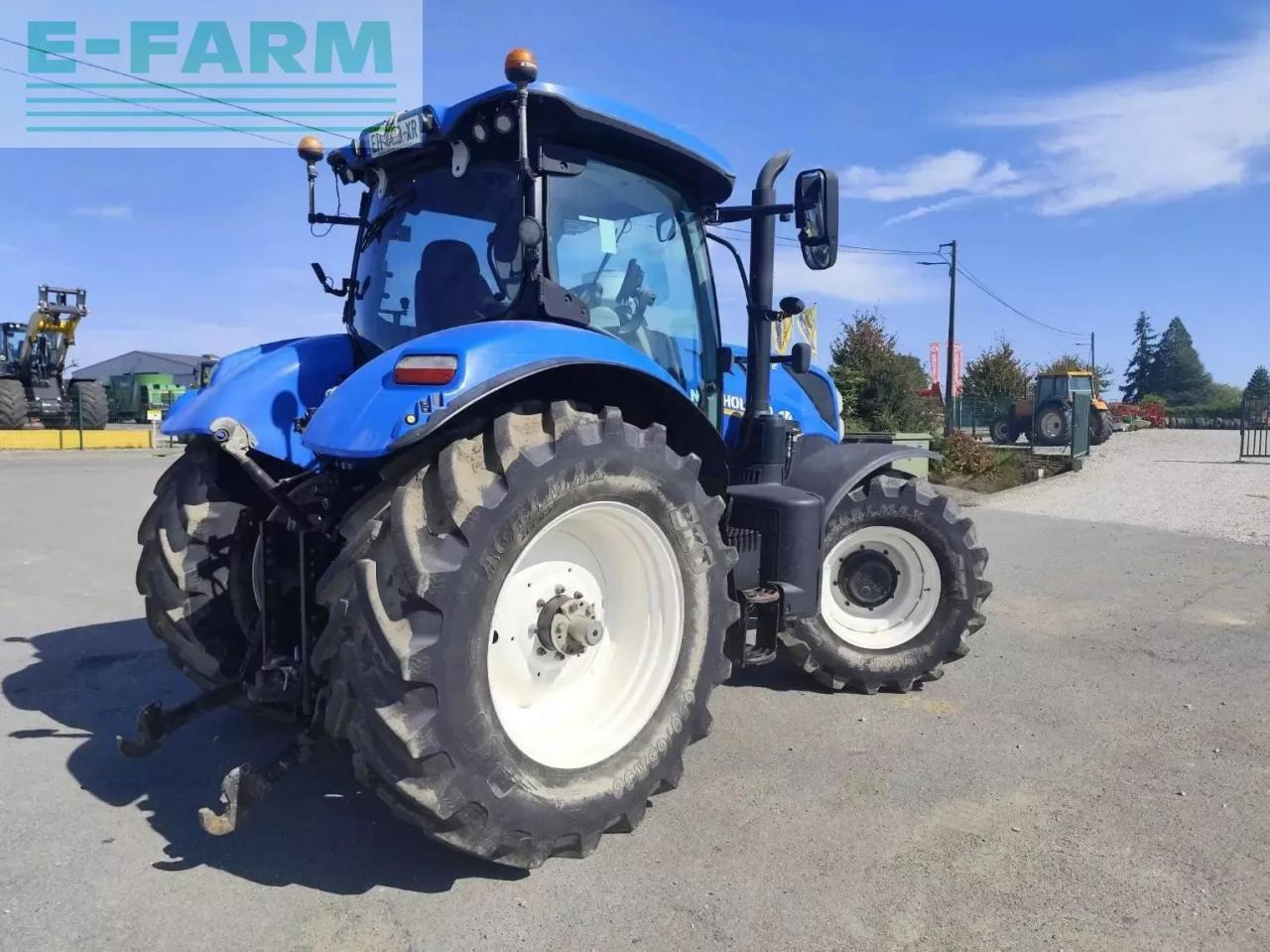 New Holland t7 190 pc - Трактор: фото 2 New Holland t7 190 pc - Трактор: фото 2