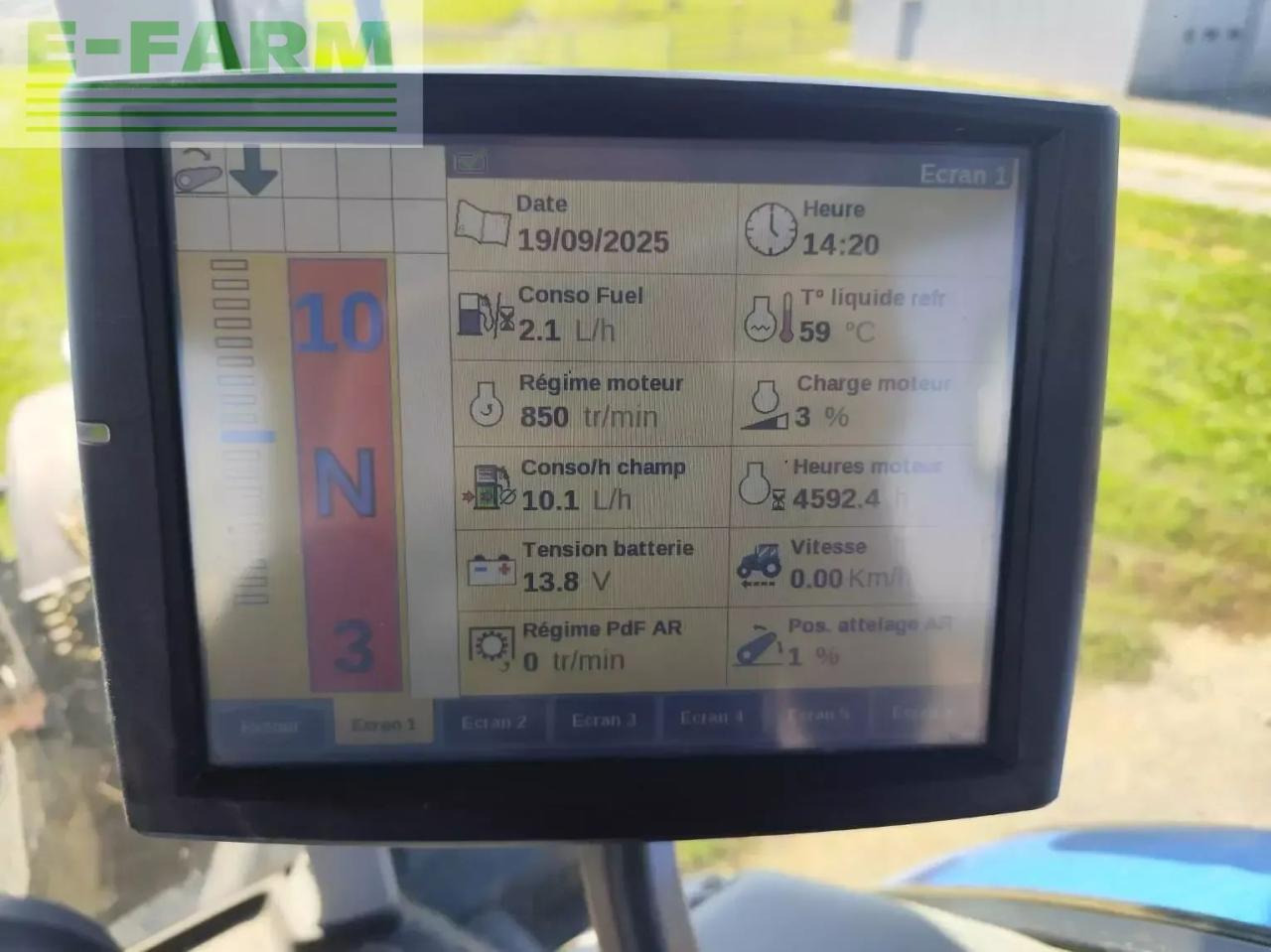 New Holland t7 190 pc - Трактор: фото 5 New Holland t7 190 pc - Трактор: фото 5