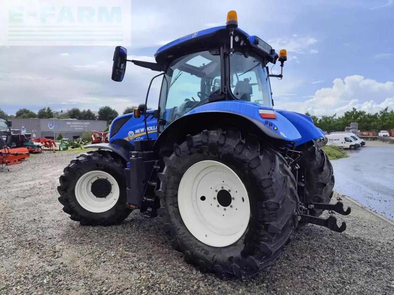 New Holland t7 190 pc - Трактор: фото 2 New Holland t7 190 pc - Трактор: фото 2