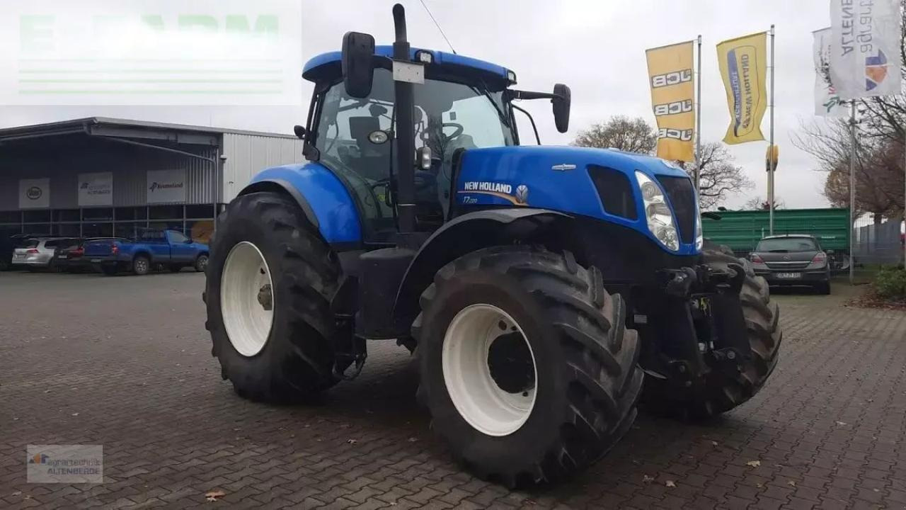 New Holland t7.220 ac - Трактор: фото 4 New Holland t7.220 ac - Трактор: фото 4