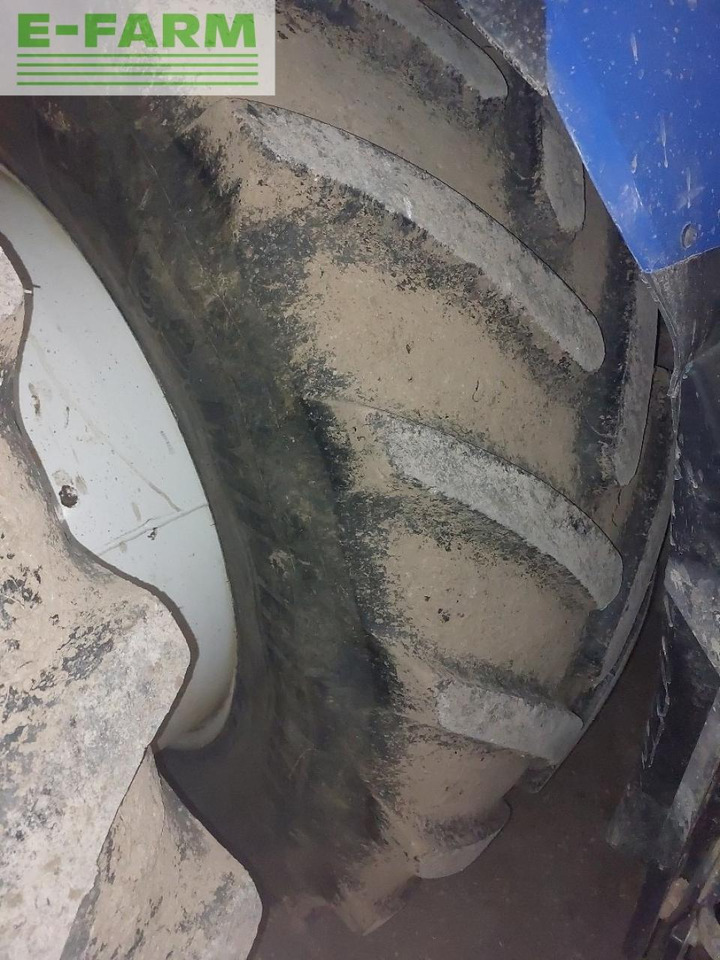 Трактор New Holland t7.250: фото 6