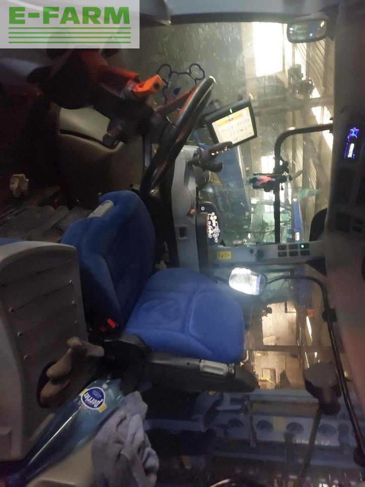 Трактор New Holland t7.250: фото 9