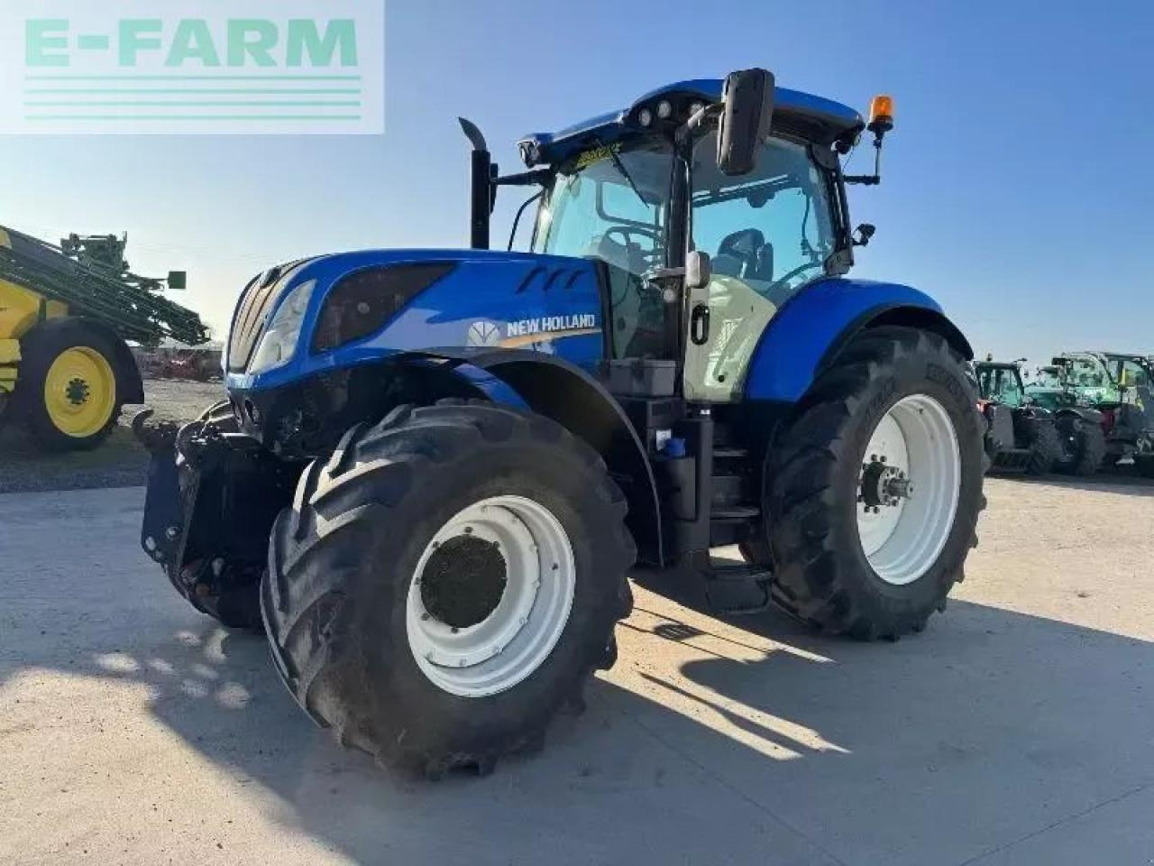 New Holland t7.260 pc - Трактор: фото 1 New Holland t7.260 pc - Трактор: фото 1