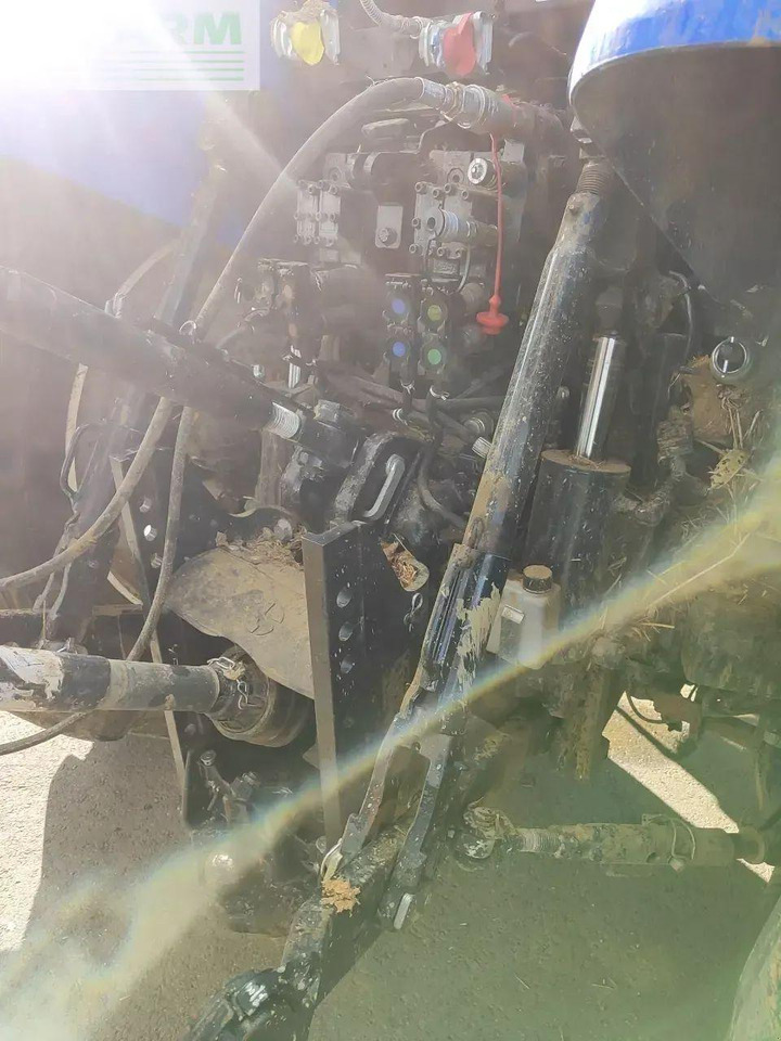 Трактор New Holland t7.270 ac: фото 8 Трактор New Holland t7.270 ac: фото 8