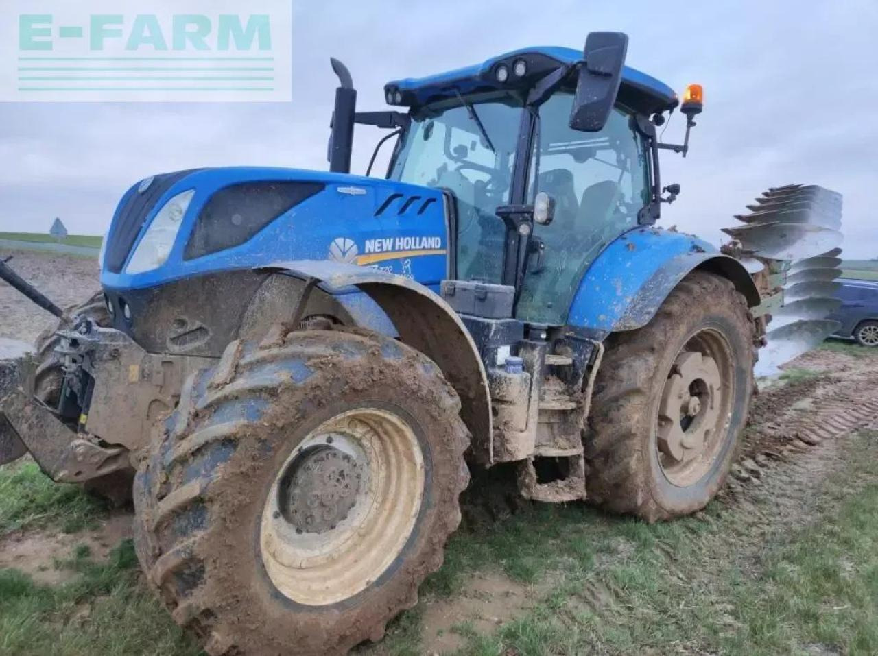 New Holland t7.270 ac - Трактор: фото 1 New Holland t7.270 ac - Трактор: фото 1