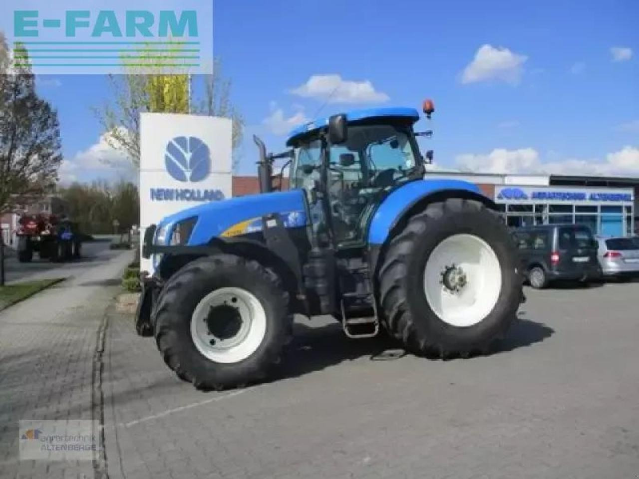 New Holland t7050 pc PC - Трактор: фото 1 New Holland t7050 pc PC - Трактор: фото 1