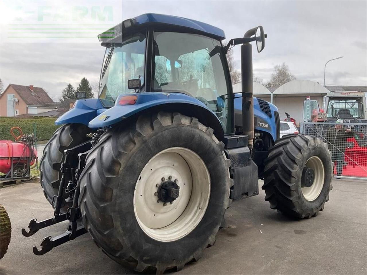 New Holland tg 285 - Трактор: фото 2 New Holland tg 285 - Трактор: фото 2