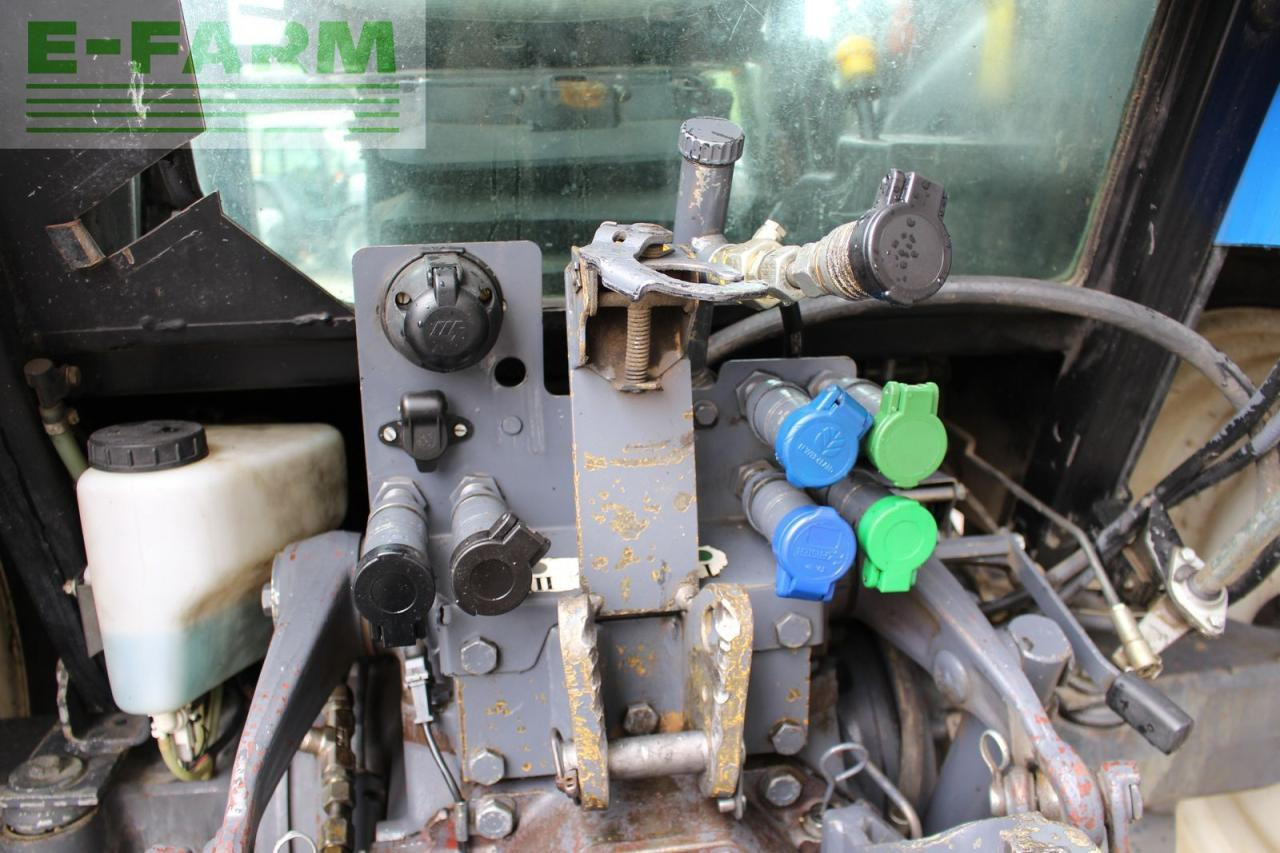 New Holland tl 80 - Трактор: фото 5 New Holland tl 80 - Трактор: фото 5