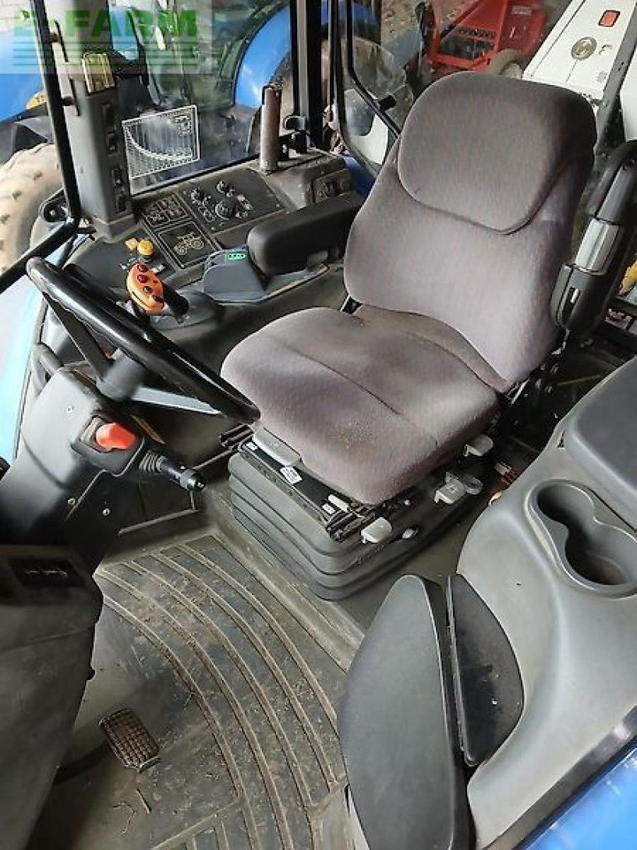 New Holland tm 190 19/6 - Трактор: фото 4 New Holland tm 190 19/6 - Трактор: фото 4