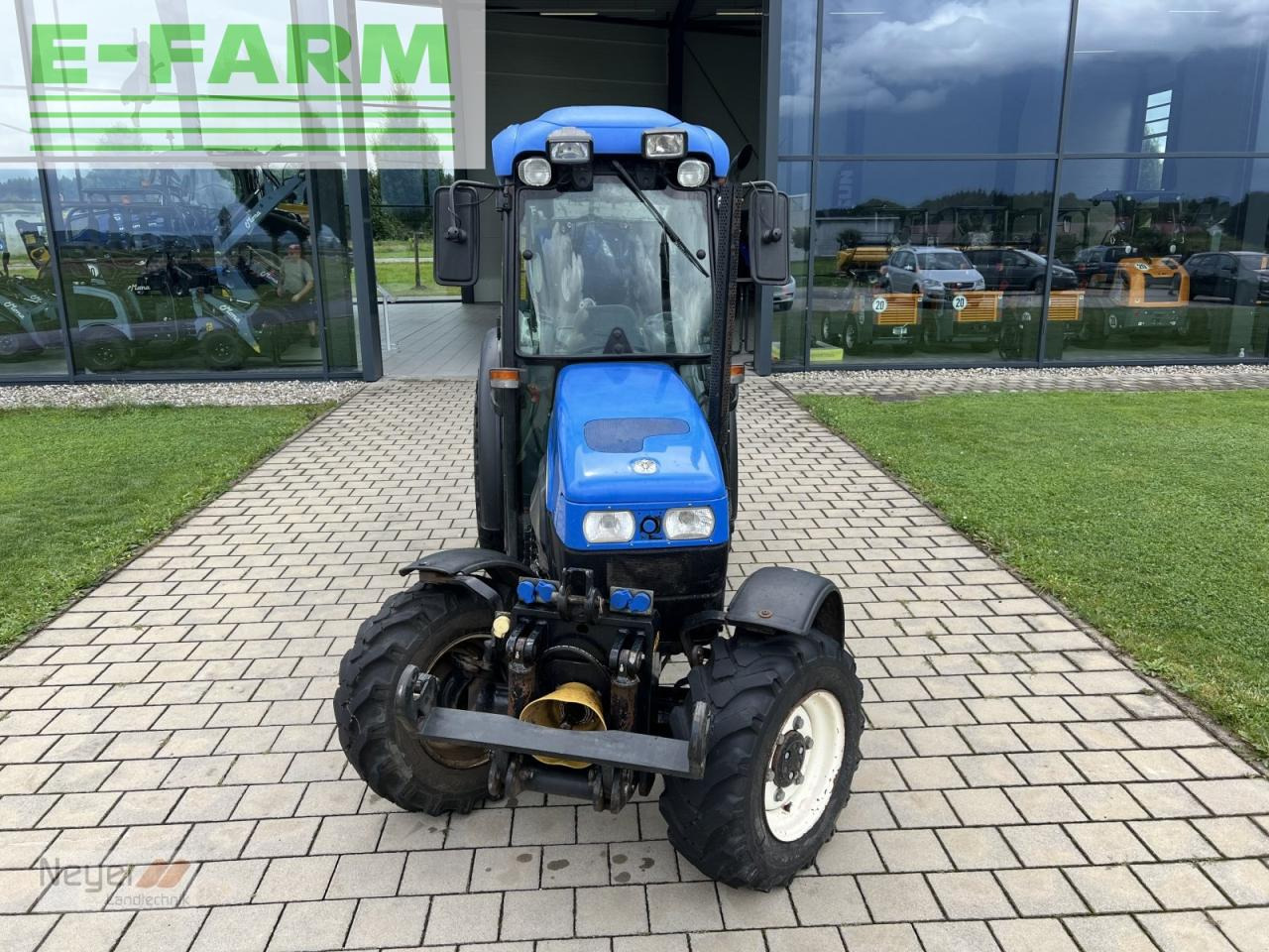 New Holland tn 95 na - Трактор: фото 4 New Holland tn 95 na - Трактор: фото 4