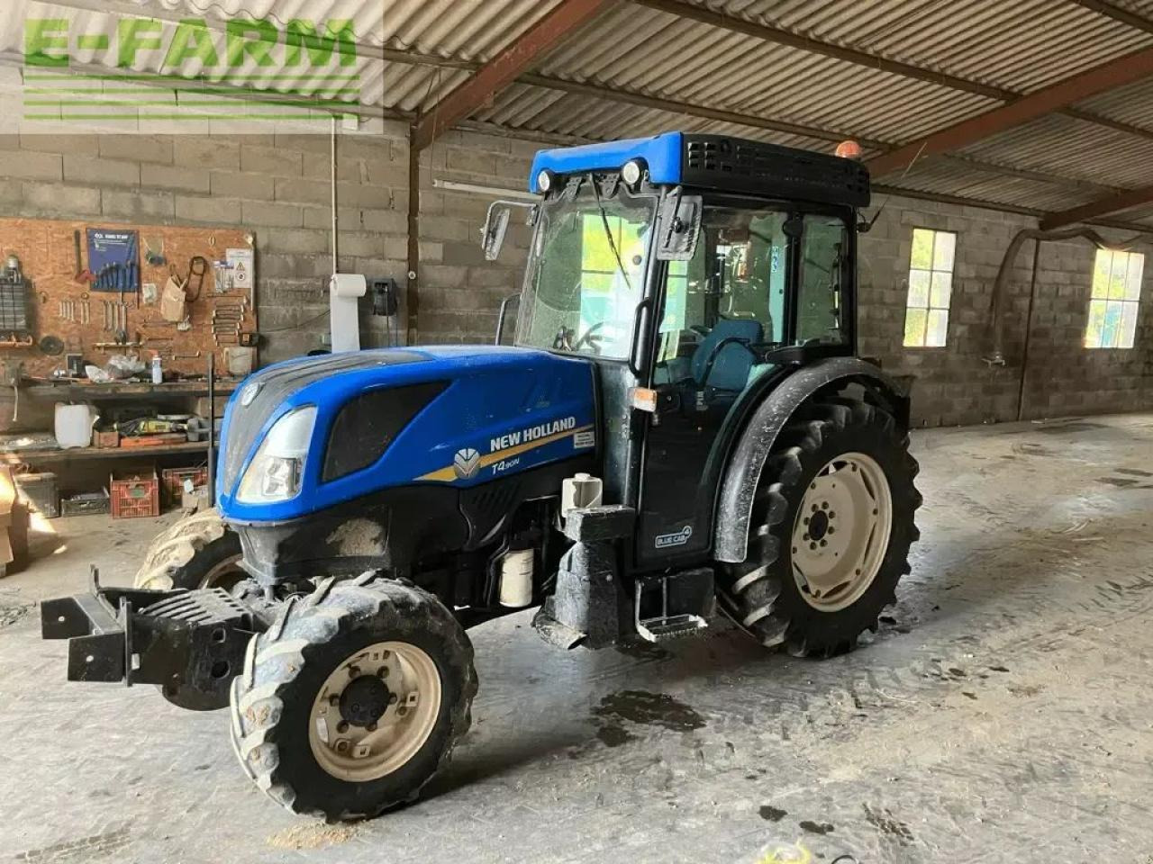 New Holland tracteur - Трактор: фото 1 New Holland tracteur - Трактор: фото 1