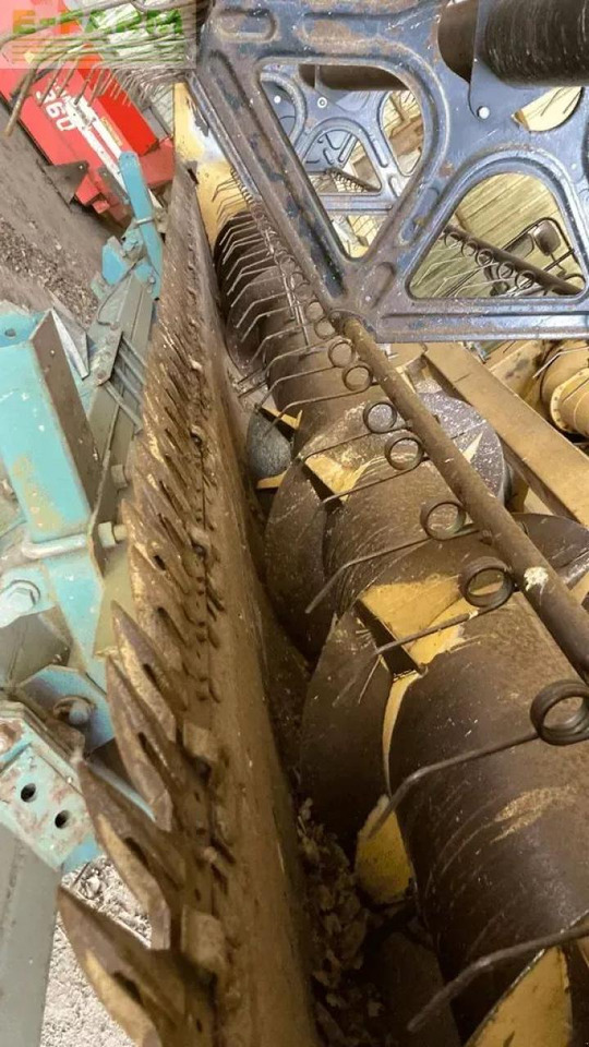 New Holland tx 67 - Зерноуборочный комбайн: фото 4 New Holland tx 67 - Зерноуборочный комбайн: фото 4