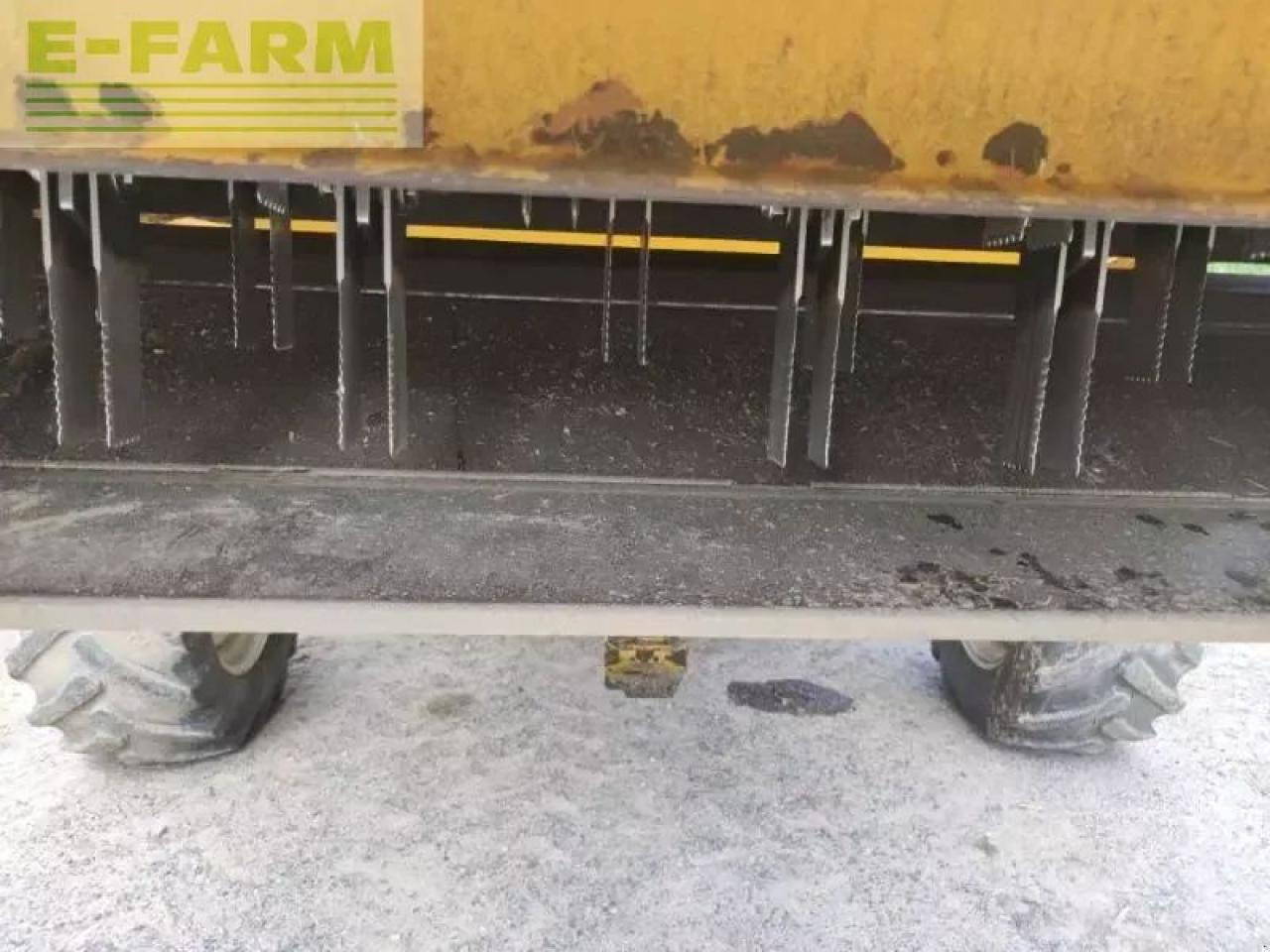 New Holland tx64 - Зерноуборочный комбайн: фото 2 New Holland tx64 - Зерноуборочный комбайн: фото 2