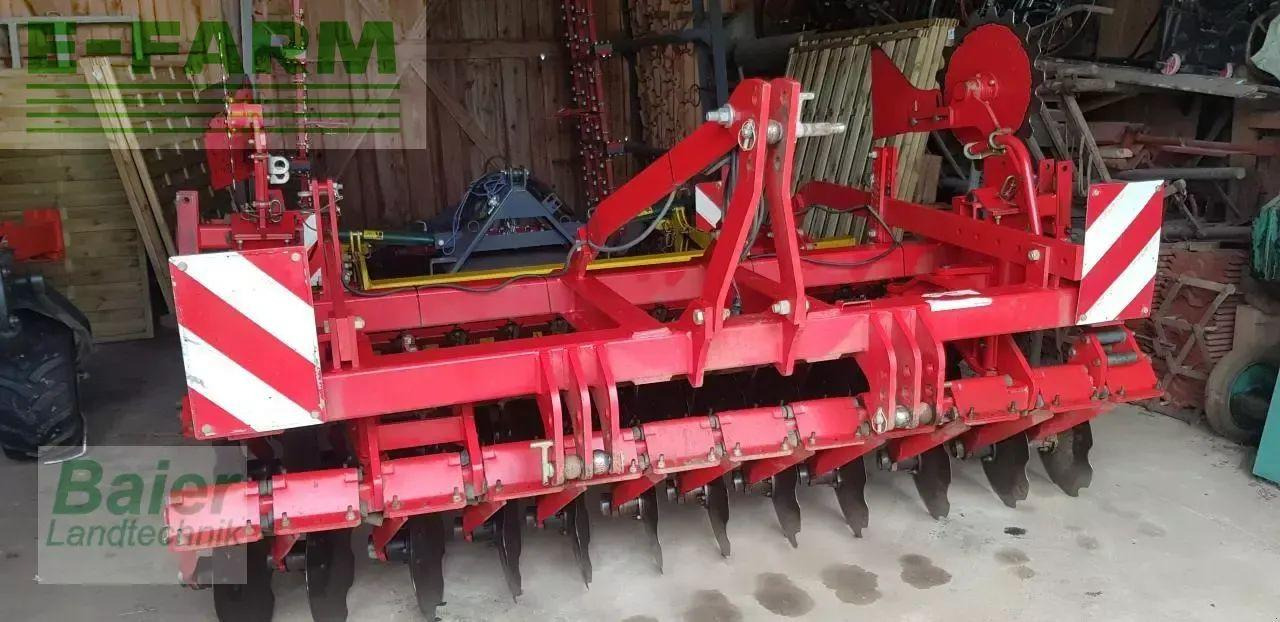 Pöttinger terradisc 3000 - Дисковая борона: фото 1 Pöttinger terradisc 3000 - Дисковая борона: фото 1