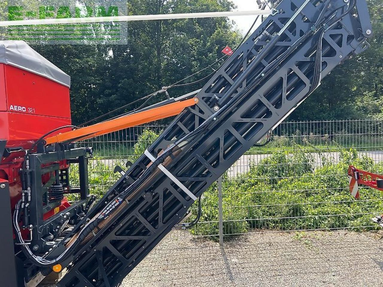 Rauch aero 32.1 - Разбрасыватель удобрений: фото 3 Rauch aero 32.1 - Разбрасыватель удобрений: фото 3
