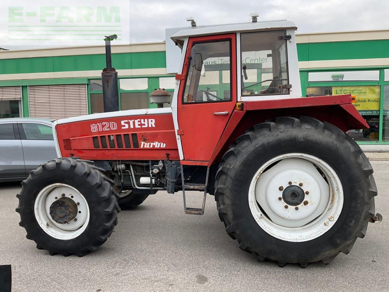 Steyr 8120 - Трактор: фото 2 Steyr 8120 - Трактор: фото 2