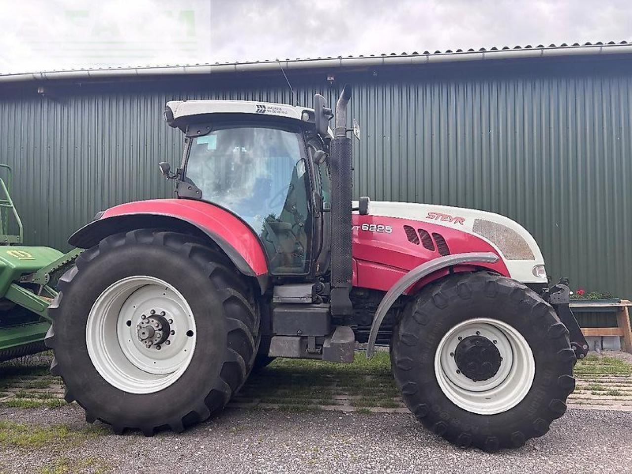 Steyr cvt 6225 - Трактор: фото 1 Steyr cvt 6225 - Трактор: фото 1
