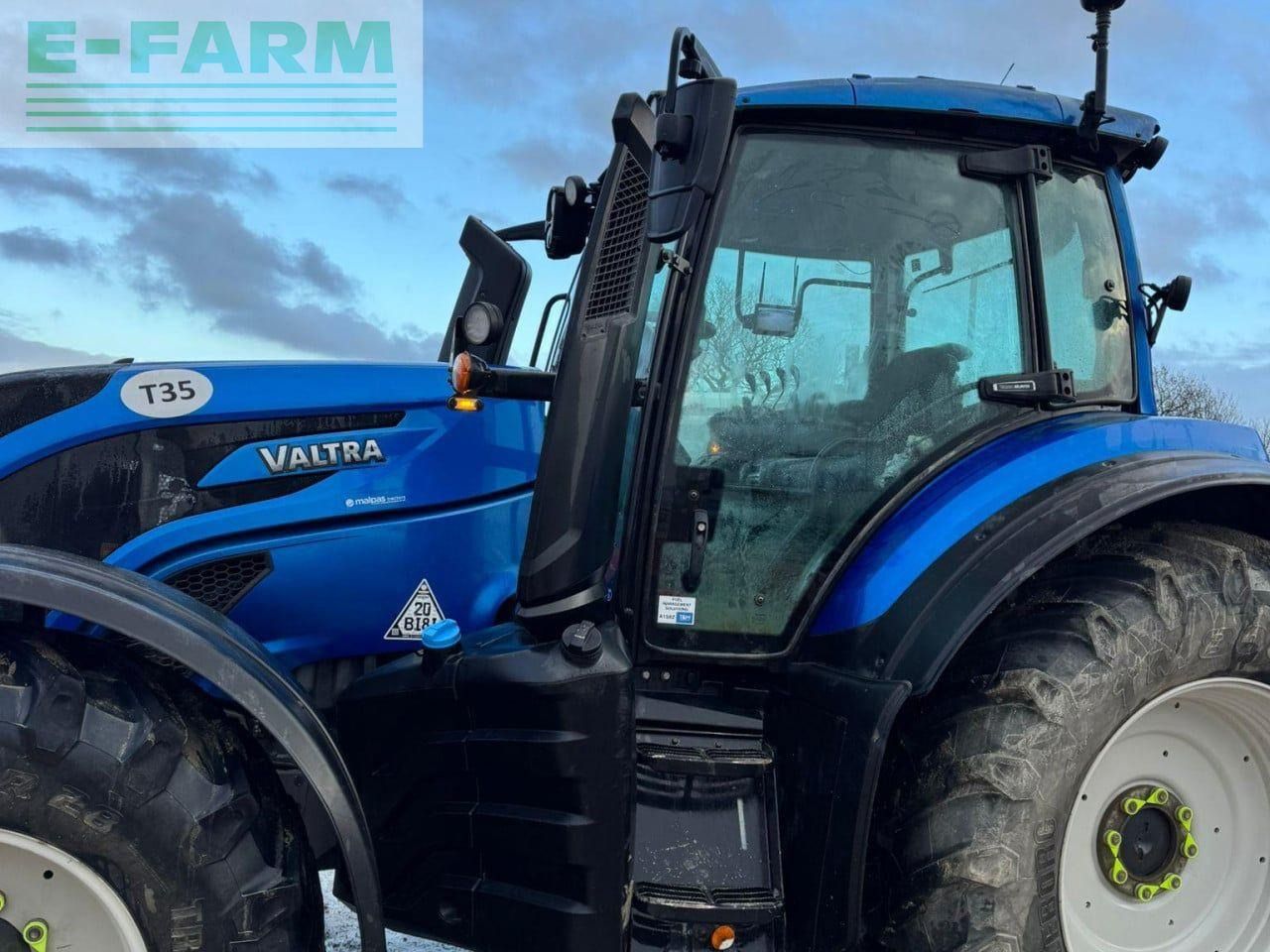 Valtra T175 - Трактор: фото 1 Valtra T175 - Трактор: фото 1