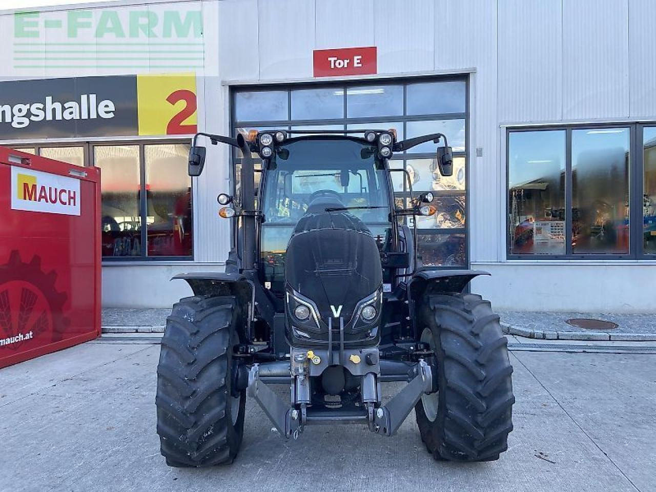 Valtra a 114 - Трактор: фото 2 Valtra a 114 - Трактор: фото 2
